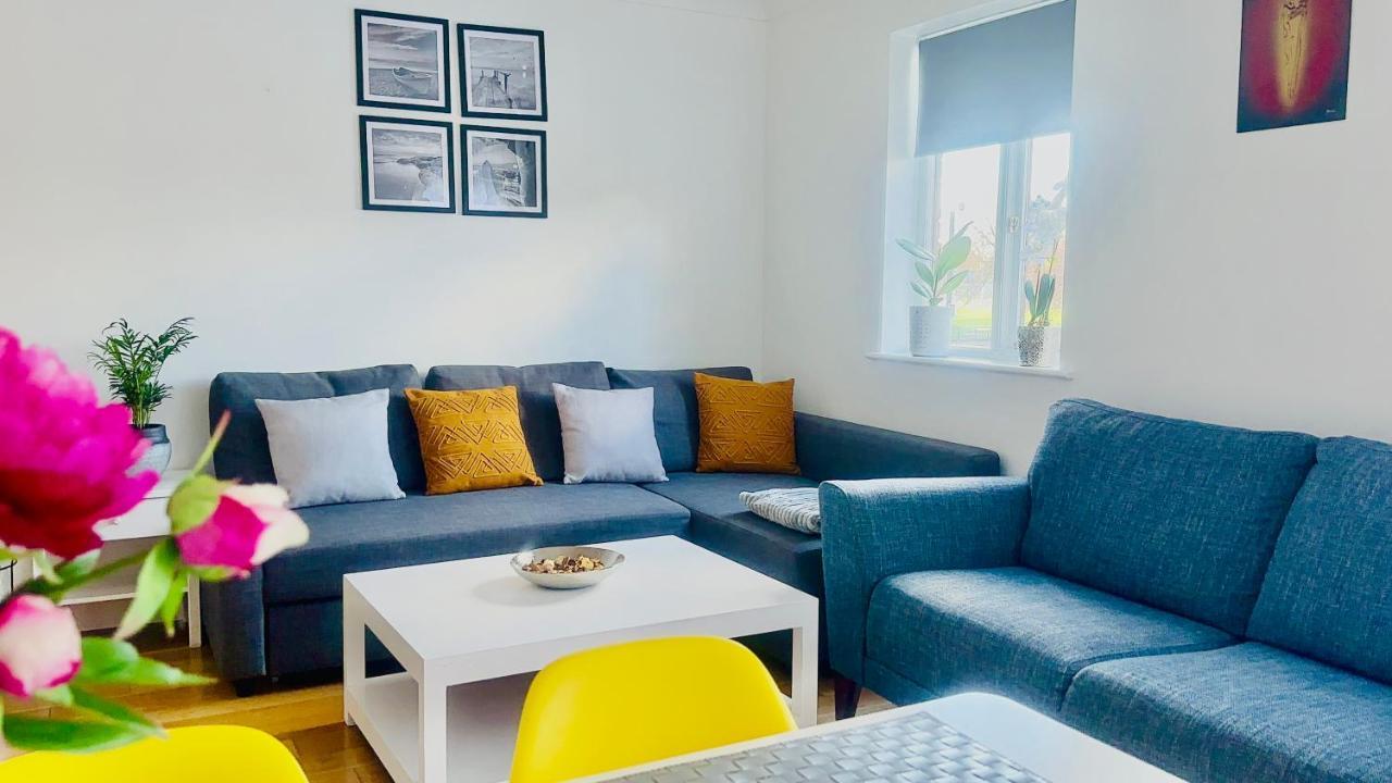 Amazing Location - City Of London- 2 Bedroom Stunning Canal View House With Private Garden,Parking & Balcony Eksteriør billede