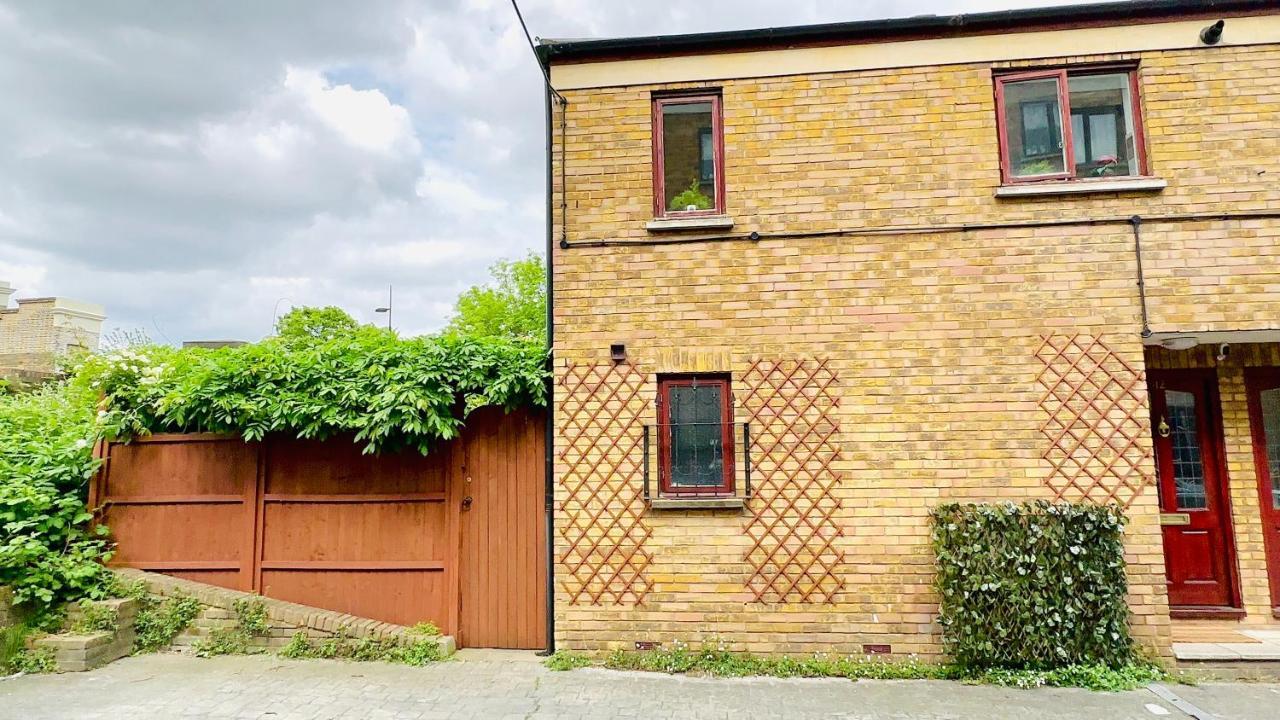 Amazing Location - City Of London- 2 Bedroom Stunning Canal View House With Private Garden,Parking & Balcony Eksteriør billede
