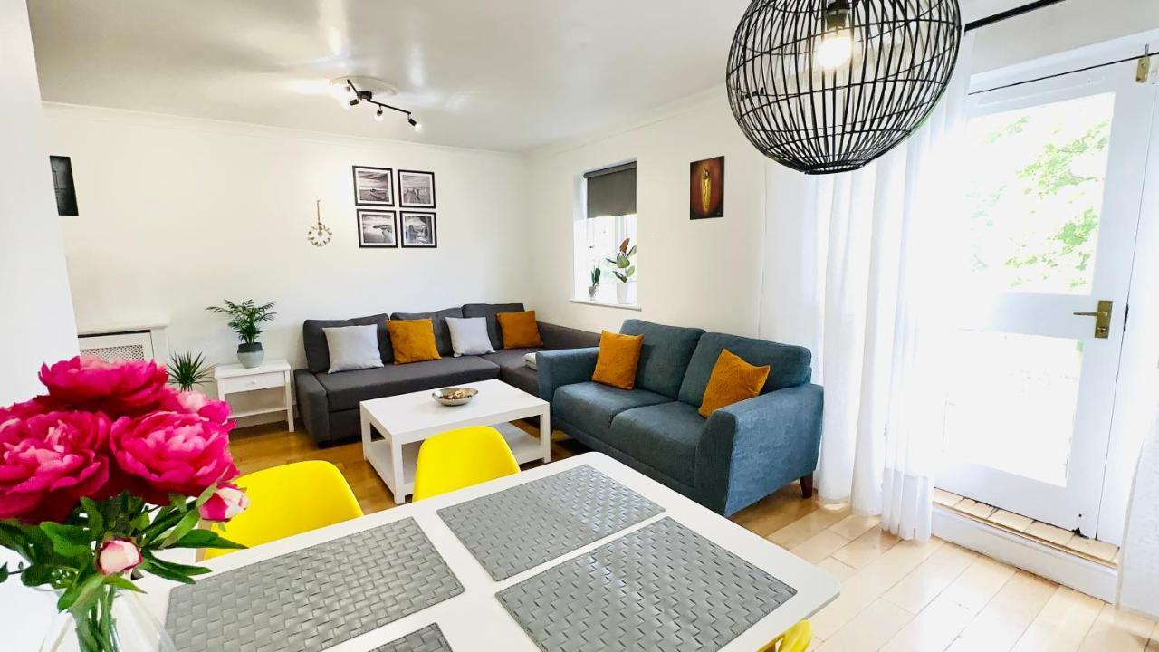 Amazing Location - City Of London- 2 Bedroom Stunning Canal View House With Private Garden,Parking & Balcony Eksteriør billede