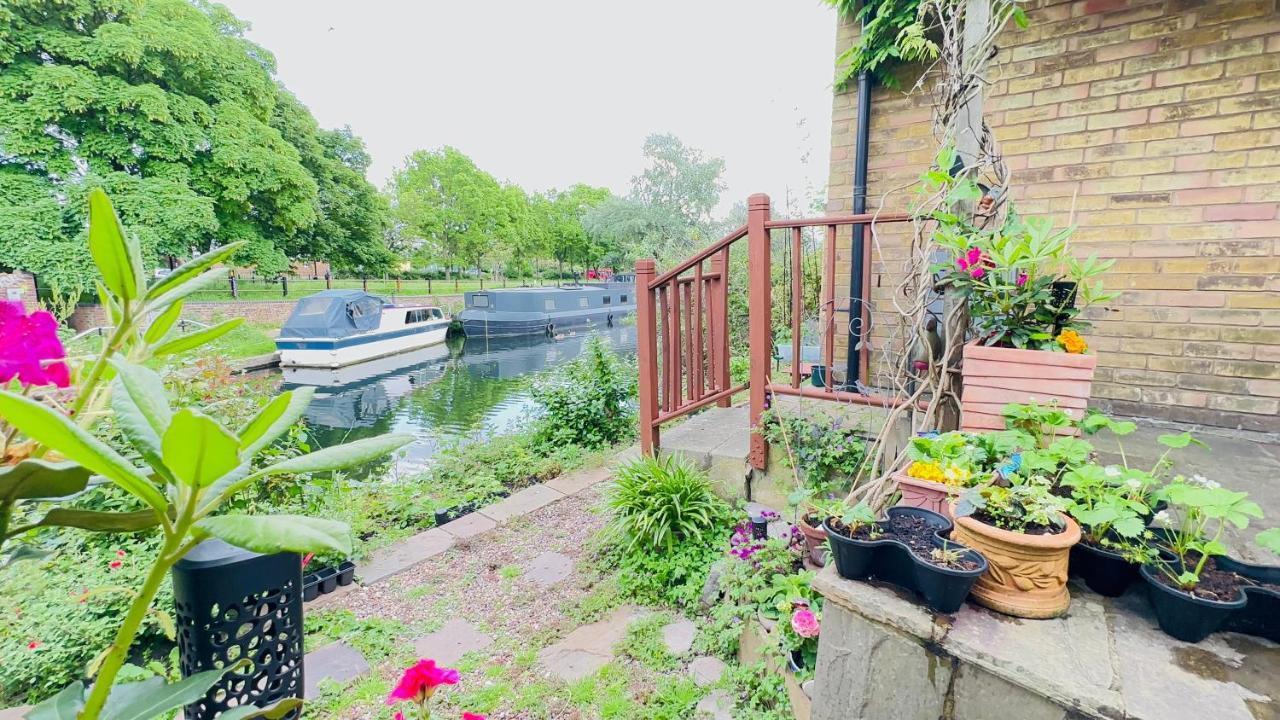Amazing Location - City Of London- 2 Bedroom Stunning Canal View House With Private Garden,Parking & Balcony Eksteriør billede