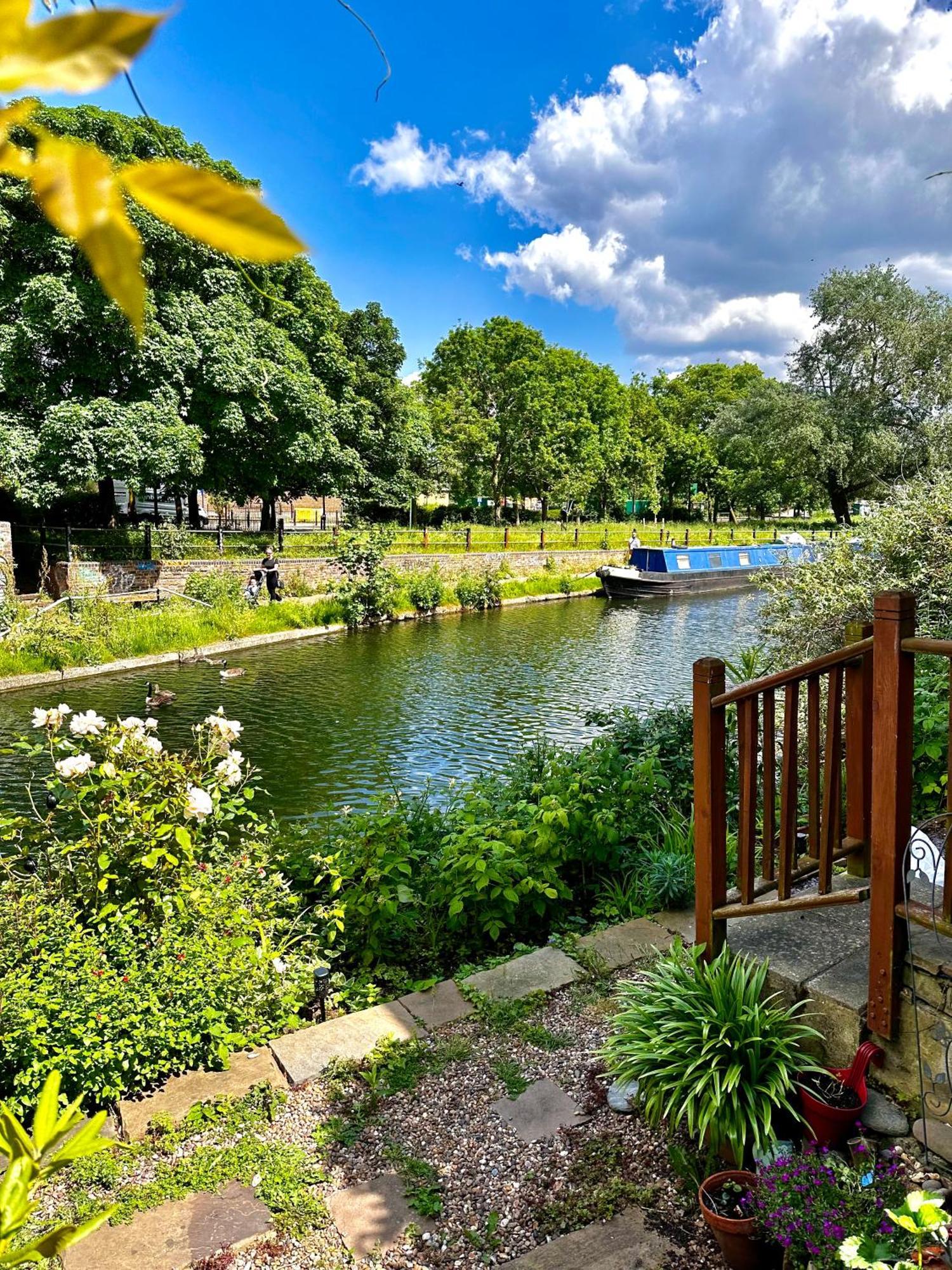 Amazing Location - City Of London- 2 Bedroom Stunning Canal View House With Private Garden,Parking & Balcony Eksteriør billede