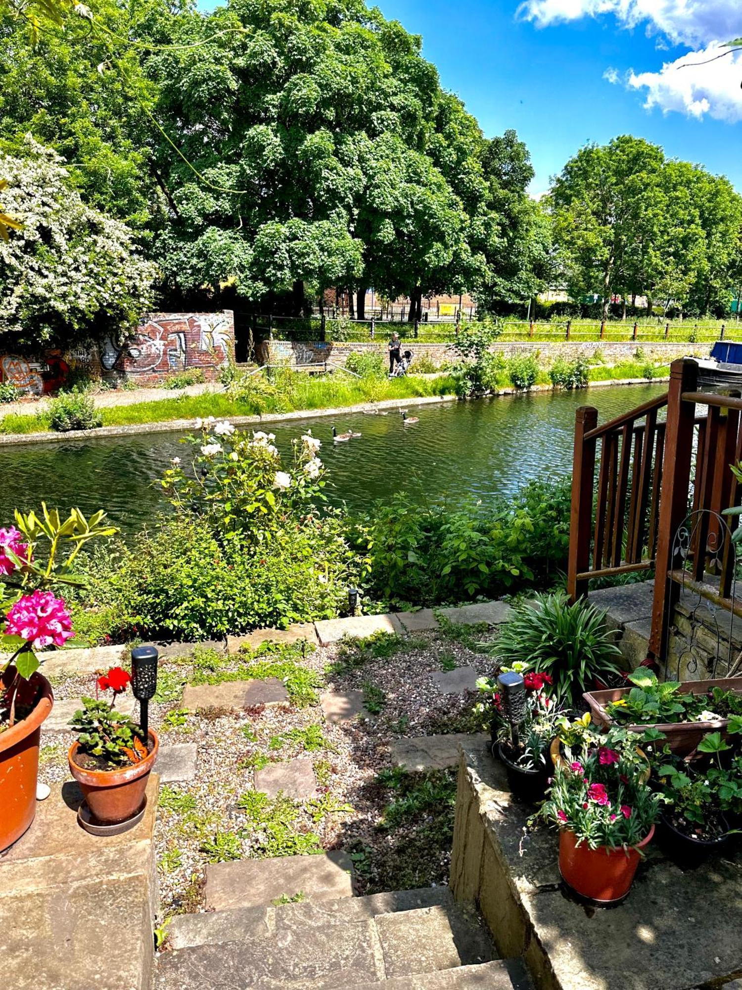 Amazing Location - City Of London- 2 Bedroom Stunning Canal View House With Private Garden,Parking & Balcony Eksteriør billede